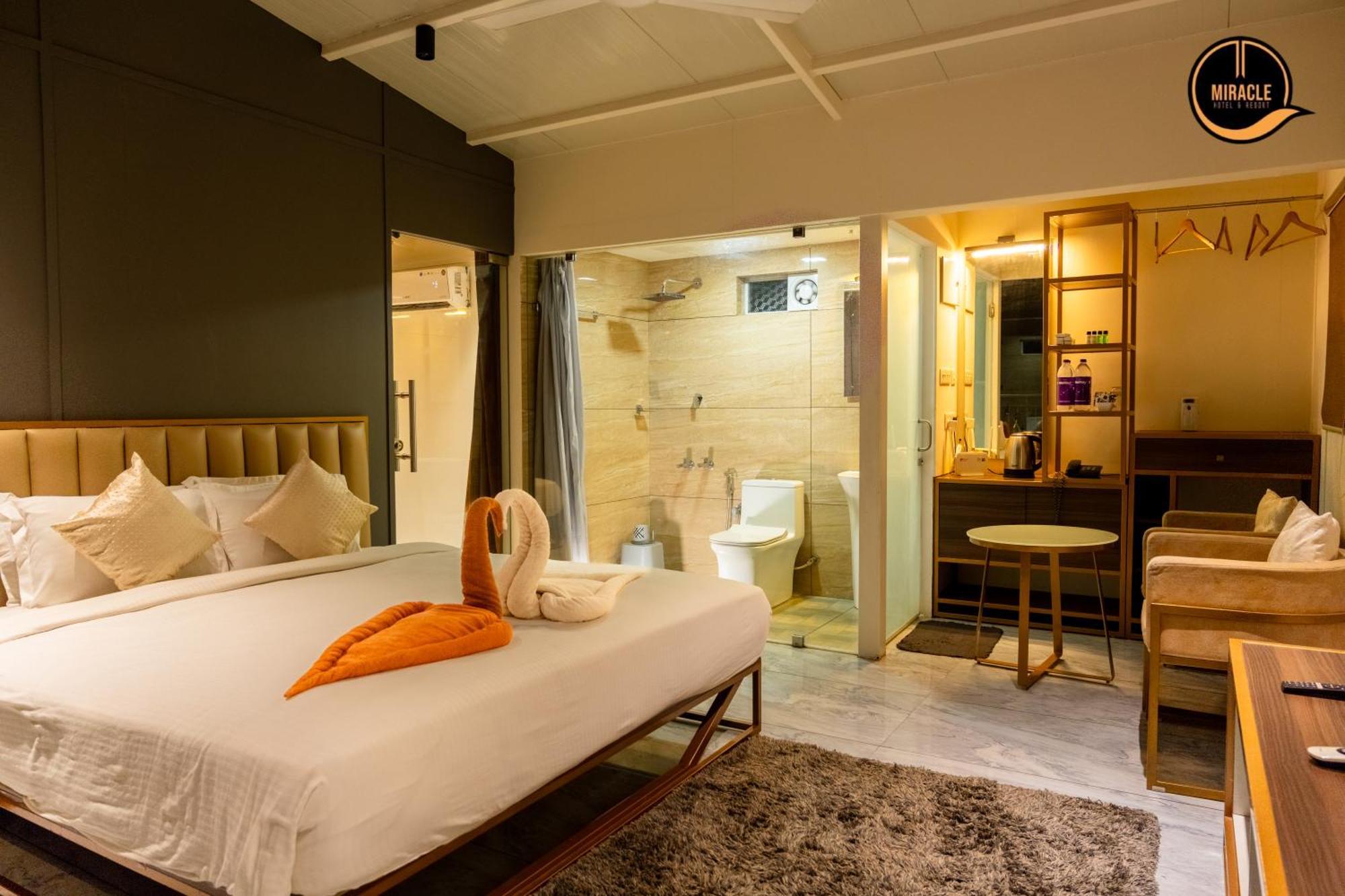 Miracle Hotel And Resorts Кожикоде Экстерьер фото